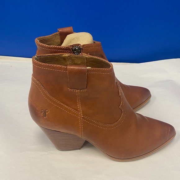 Frye Women's Reina Cognac Leather Western Ankle Bootie, size 6M - Picture 1 of 5